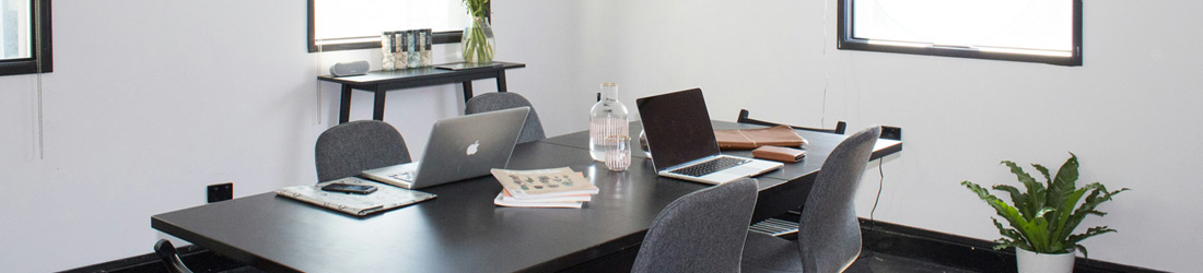 office-room-desk