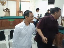 Menarik, Jaksa Tahan Tapi Minta Pengalihan Penahanan, Jaksa Mendakwa Tapi  Tuntutan  Bebas
