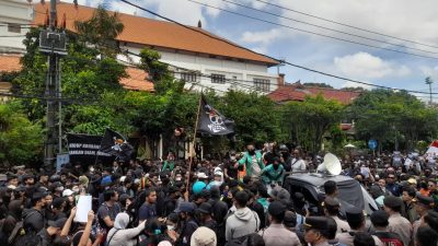 kecam